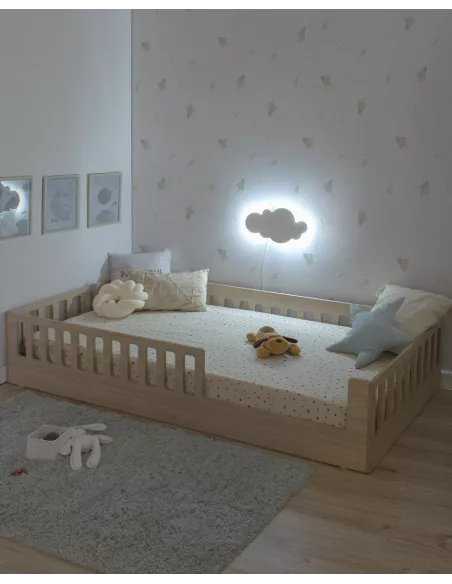 Letto Montessori Creta con barriera di sicurezza – Autonomia e qualità