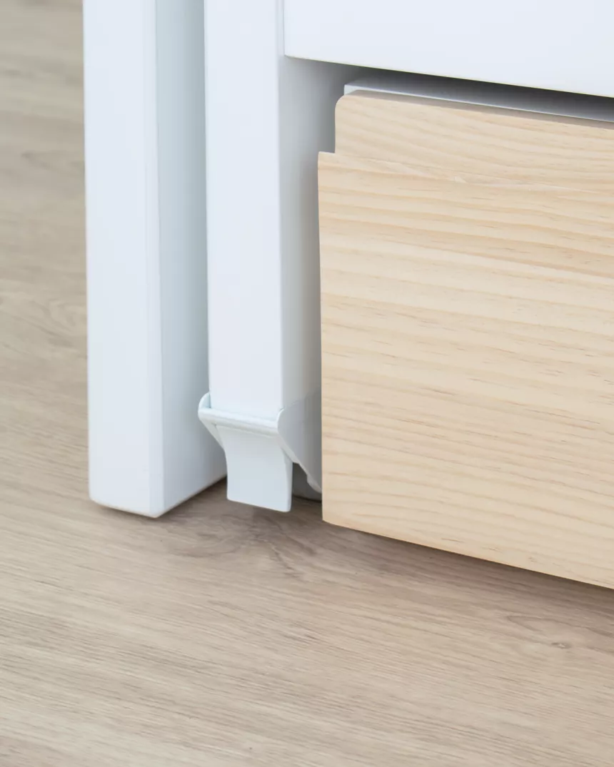 Letto estraibile e cassetti compatto legno naturale Lineare