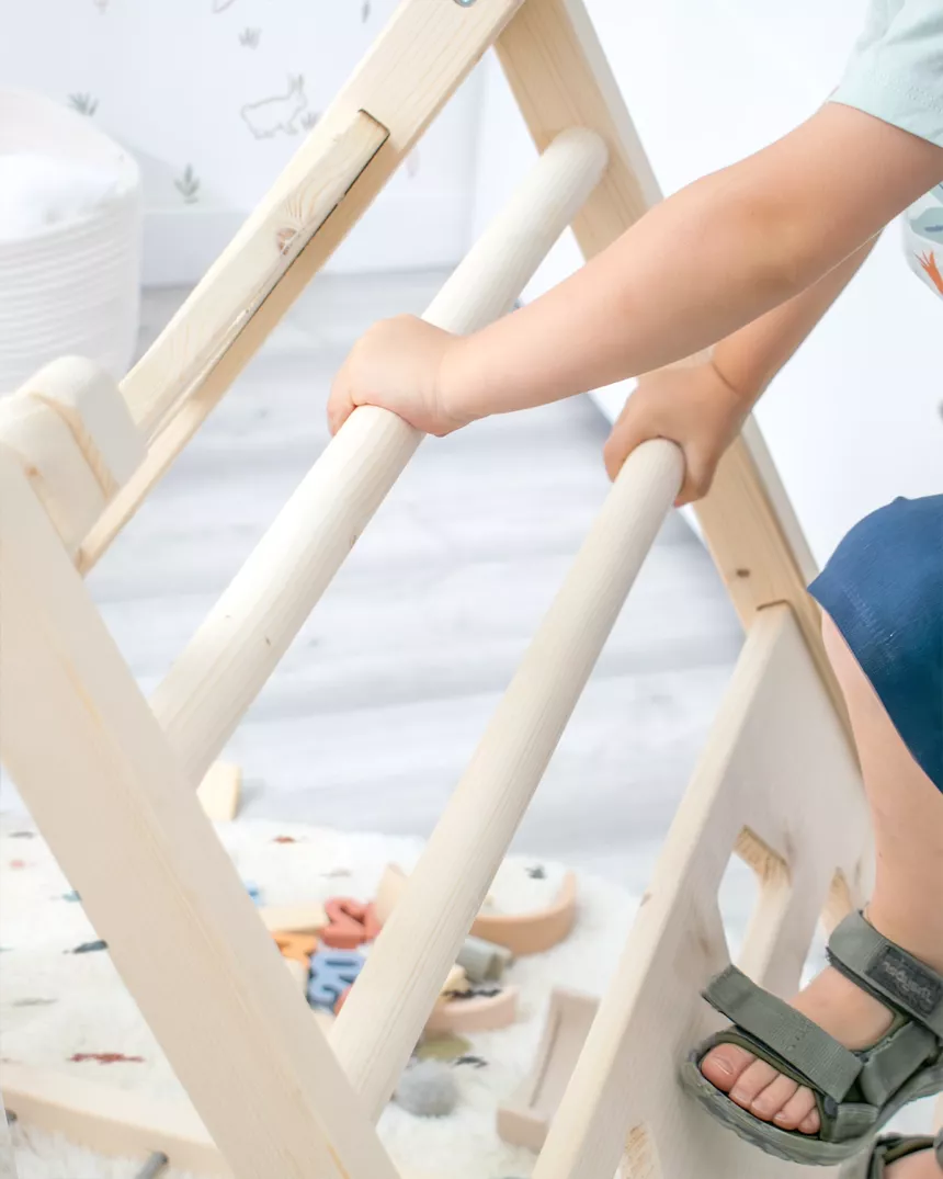 Triangolo da arrampicata Montessori in Legno - Struttura Pikler