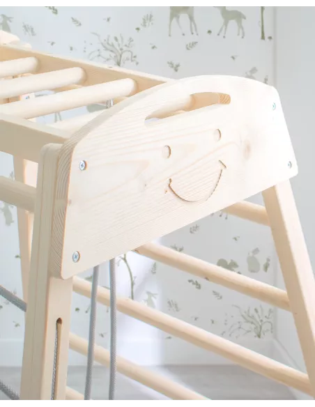 Torre da gioco con arrampicata e altalena indoor in legno per bambini