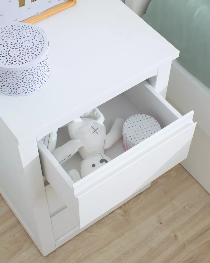 Comodino 3 cassetti Lineare - Consegna gratuita