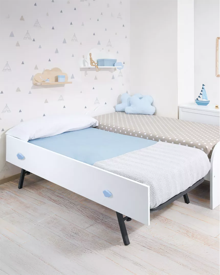 Cameretta per bambini con Letto Nuvola e contenitori