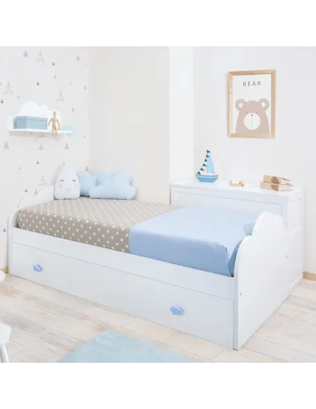 Cameretta per bambini con Letto Nuvola e contenitori