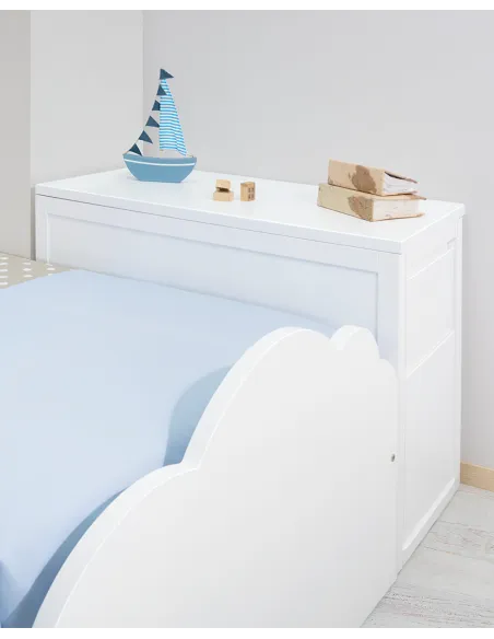 Cameretta per bambini con Letto Nuvola e contenitori