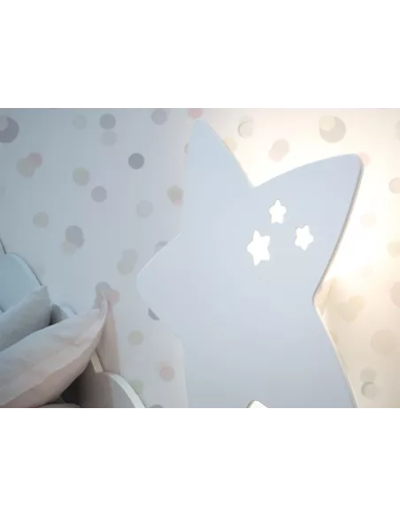 Lampada da parete accesa Stella