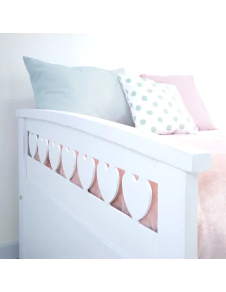 Dettagli pediera letto cuore
