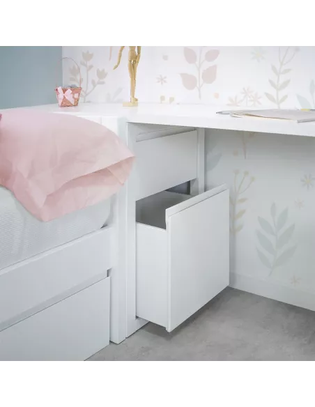 Dettaglio cassettiera maniglie a incasso