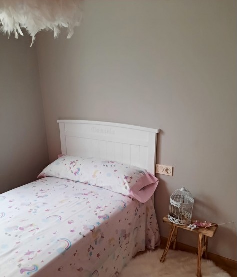 Letto curvo con nome personalizzato