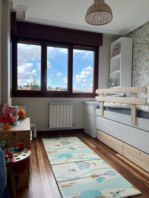 Letto compatto legno naturale